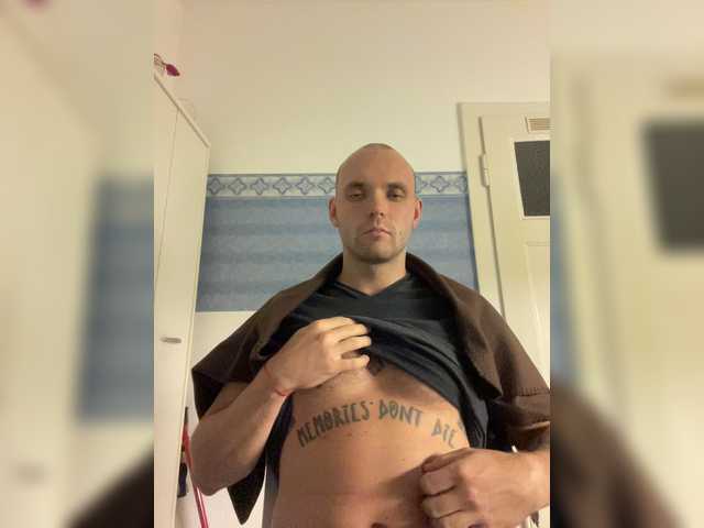 LuckyBoyy11 live cam preview