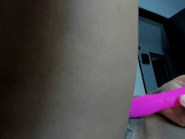 Angiee1 live cam preview