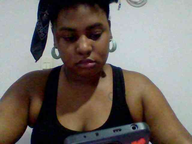 Angiee1 webcam