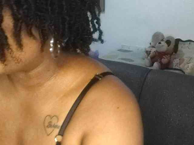 Angiee1 webcam