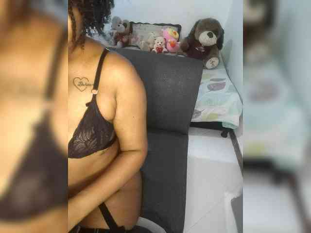 Angiee1 webcam