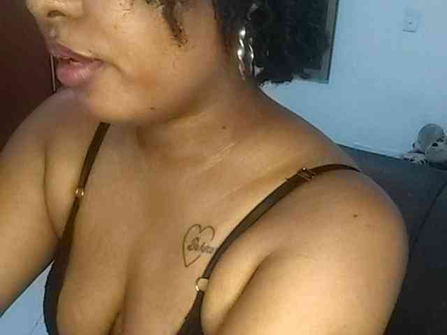 Angiee1 webcam