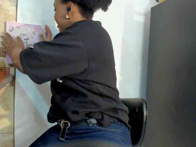 Angiee1 webcam