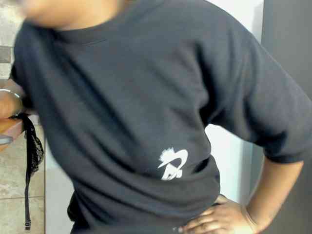 Angiee1 webcam