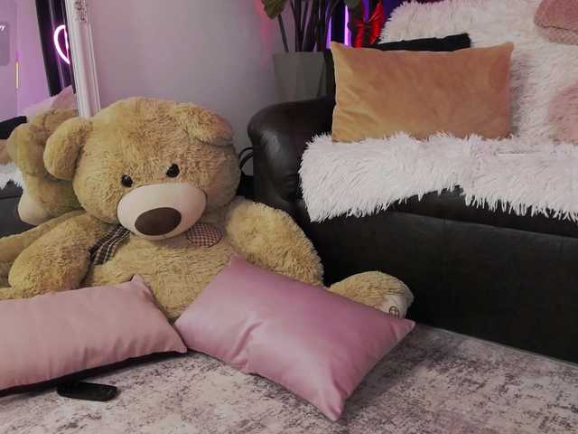 QuinIvy live cam