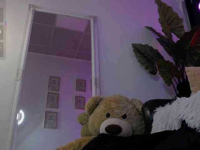 QuinIvy webcam