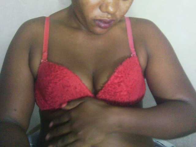 Eveliny live cam on BongaCams