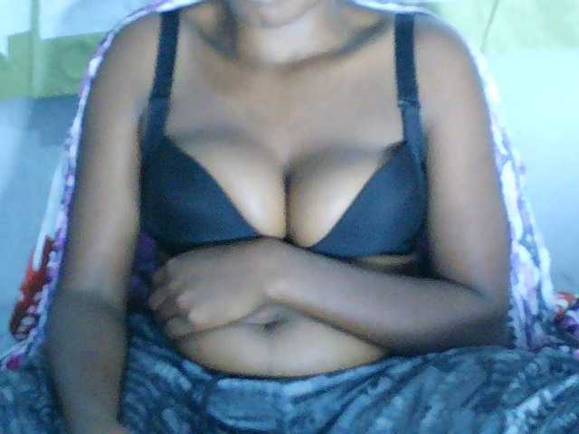 Eveliny live cam on BongaCams