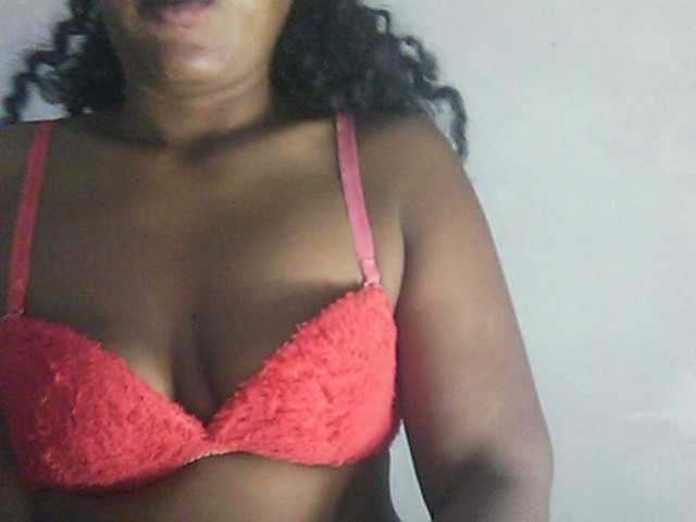 Eveliny live cam on BongaCams