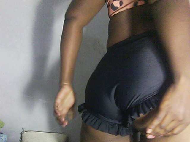 Eveliny live cam on BongaCams