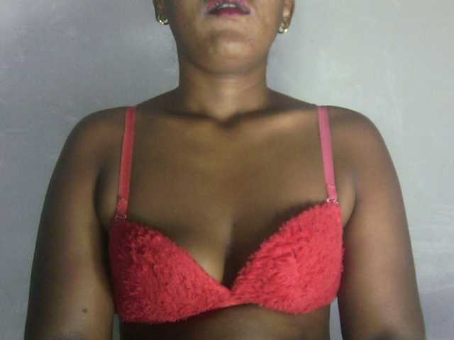 Eveliny live cam on BongaCams