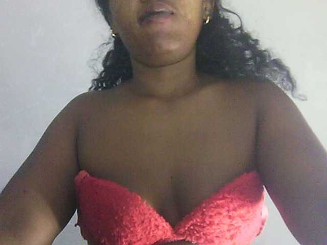 Eveliny live cam on BongaCams