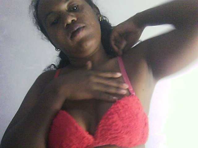 Eveliny live cam on BongaCams