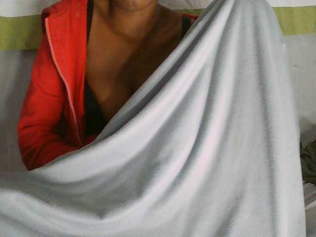 Eveliny live cam on BongaCams