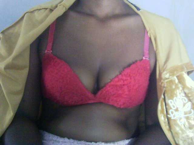 Eveliny live cam on BongaCams