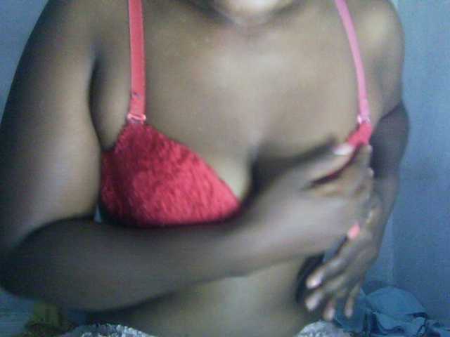Eveliny live cam on BongaCams