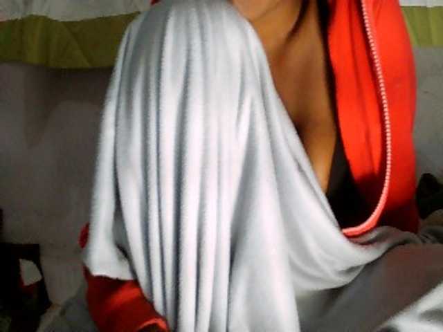 Eveliny live cam on BongaCams