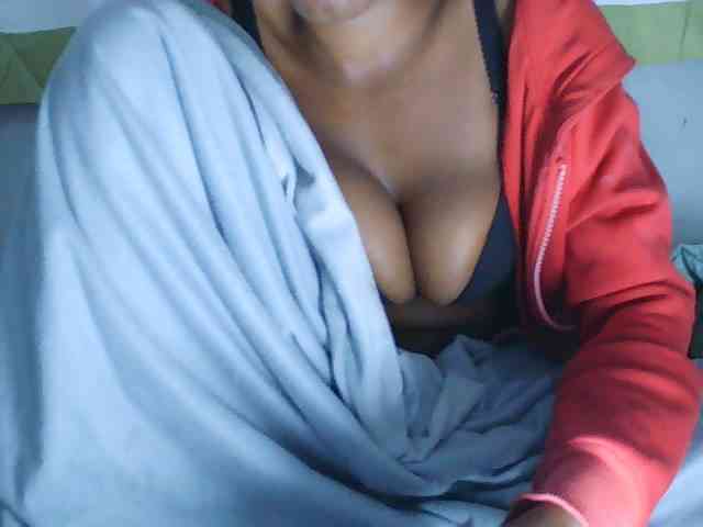 Eveliny's cam show statistics and live stream