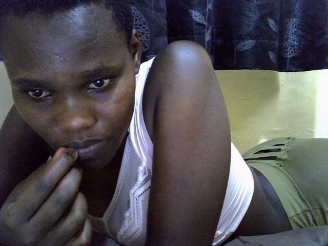 Sexxy-brianna live cam on BongaCams