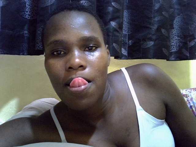 Sexxy-brianna live cam on BongaCams