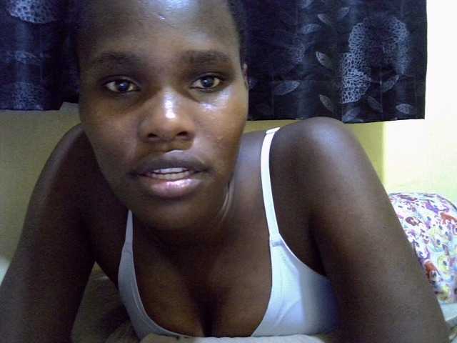 Sexxy-brianna live cam on BongaCams