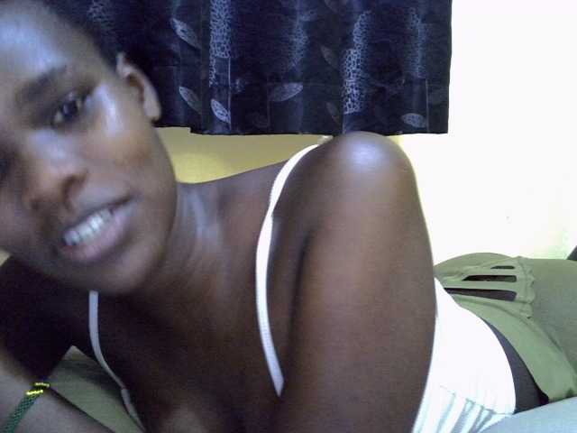 Sexxy-brianna live cam on BongaCams