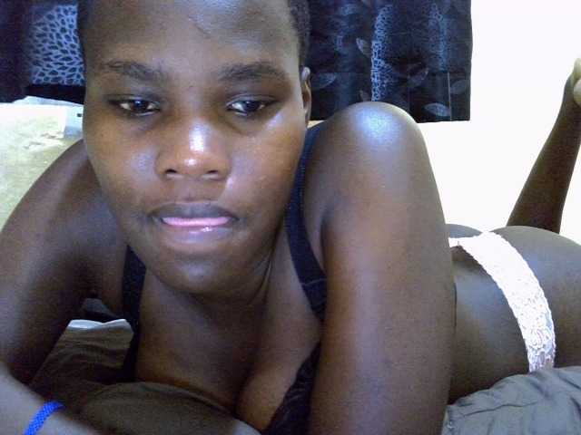 Sexxy-brianna live cam on BongaCams