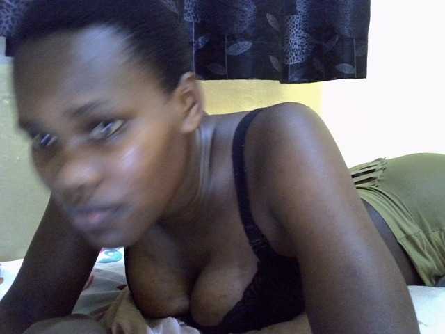 Sexxy-brianna live cam on BongaCams