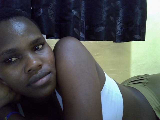 Sexxy-brianna live cam on BongaCams