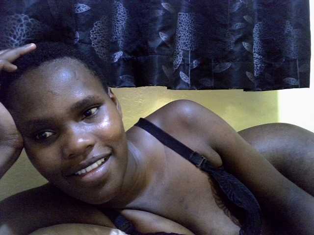 Sexxy-brianna live cam on BongaCams