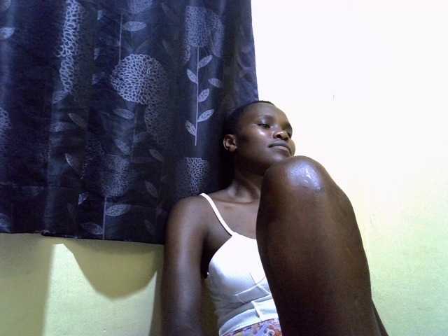 Sexxy-brianna live cam on BongaCams