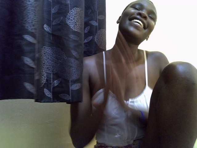 Sexxy-brianna live cam on BongaCams