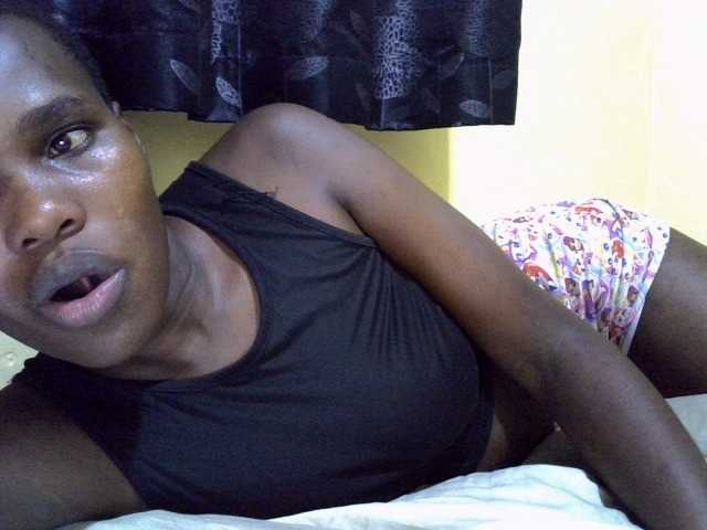 Sexxy-brianna live cam on BongaCams
