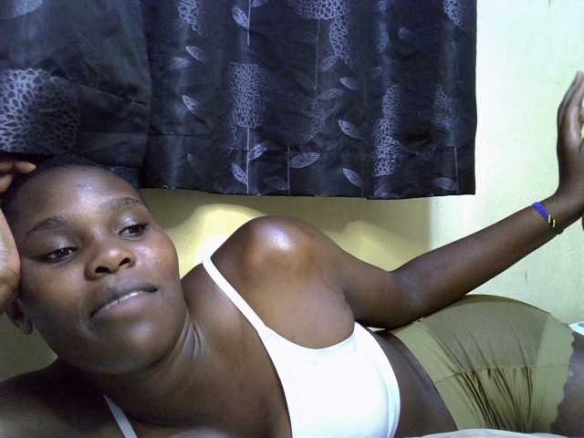 Sexxy-brianna live cam on BongaCams
