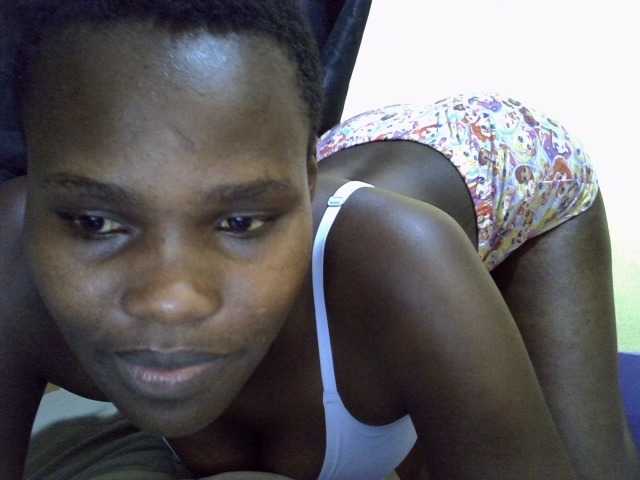 Sexxy-brianna live cam on BongaCams