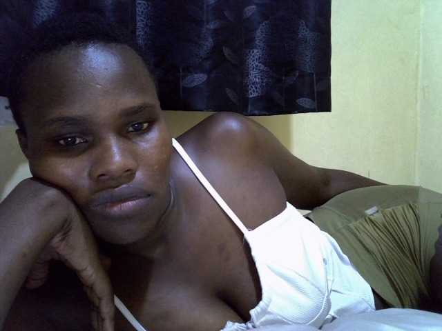Sexxy-brianna live cam on BongaCams