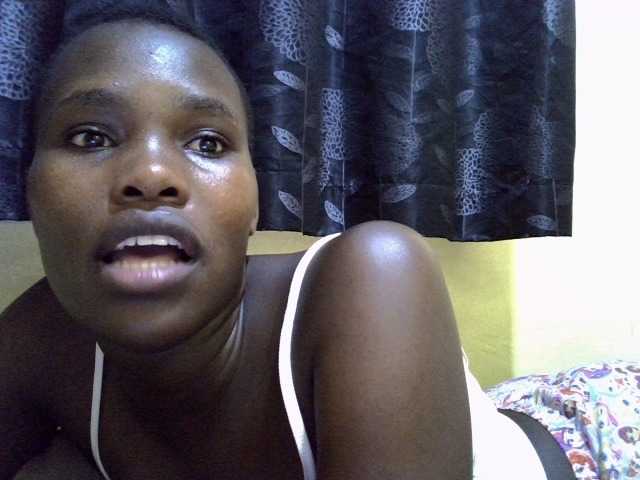 Sexxy-brianna live cam on BongaCams