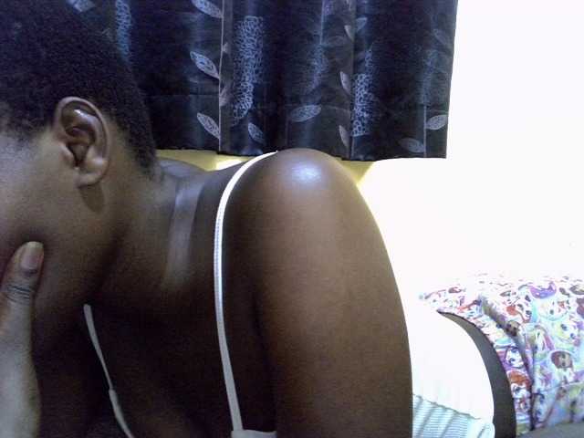 Sexxy-brianna live cam on BongaCams