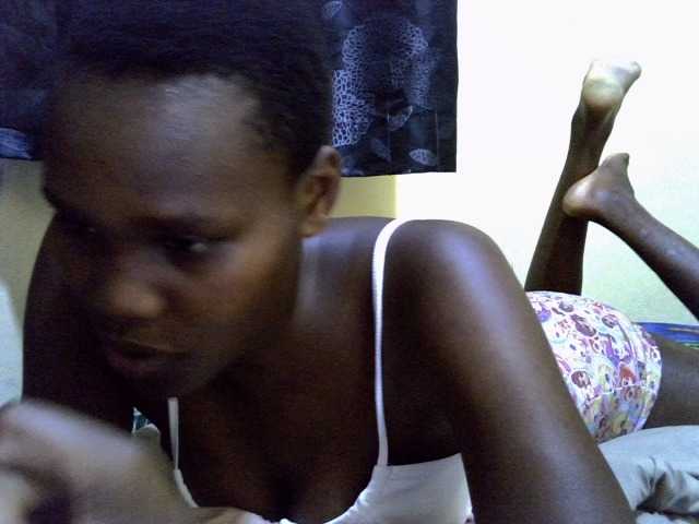 Sexxy-brianna live cam on BongaCams