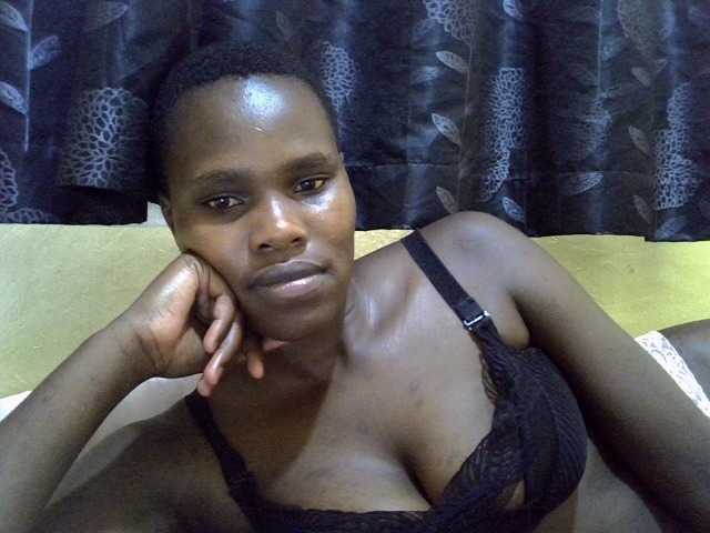 Sexxy-brianna live cam on BongaCams