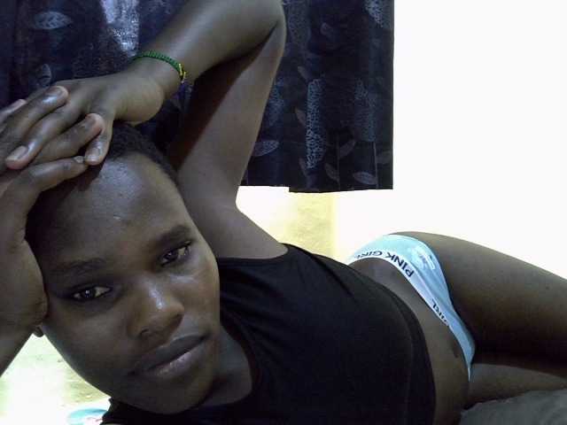 Sexxy-brianna live cam on BongaCams