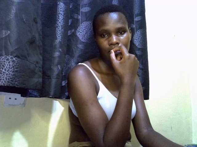 Sexxy-brianna live cam on BongaCams
