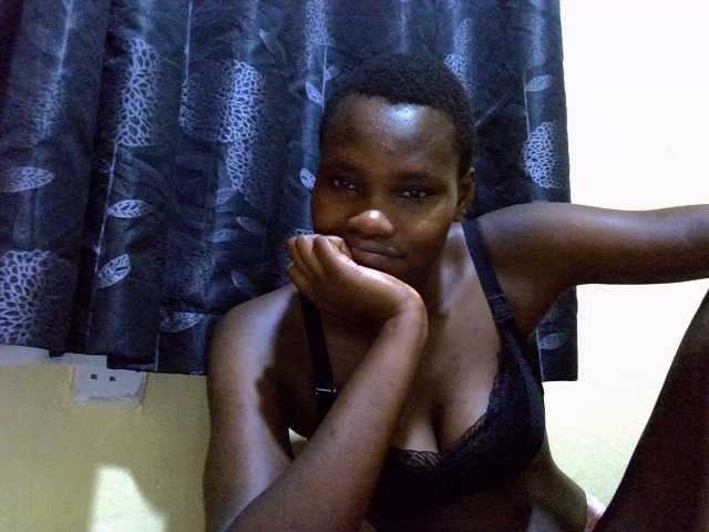 Sexxy-brianna live cam on BongaCams