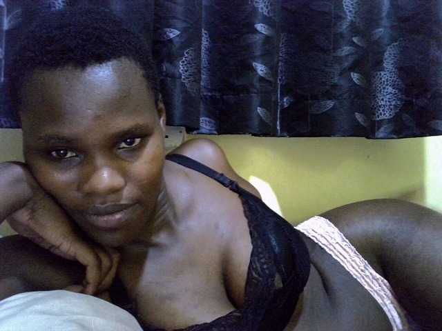 Sexxy-brianna live cam on BongaCams