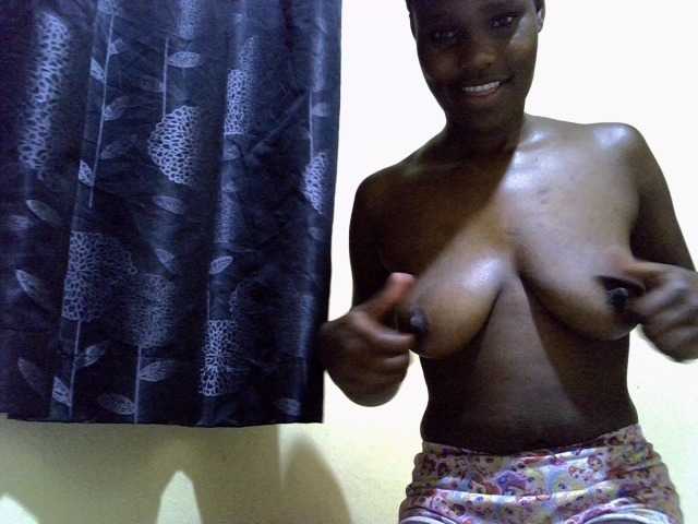 Sexxy-brianna live cam on BongaCams