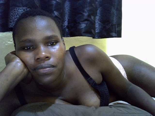 Sexxy-brianna live cam on BongaCams