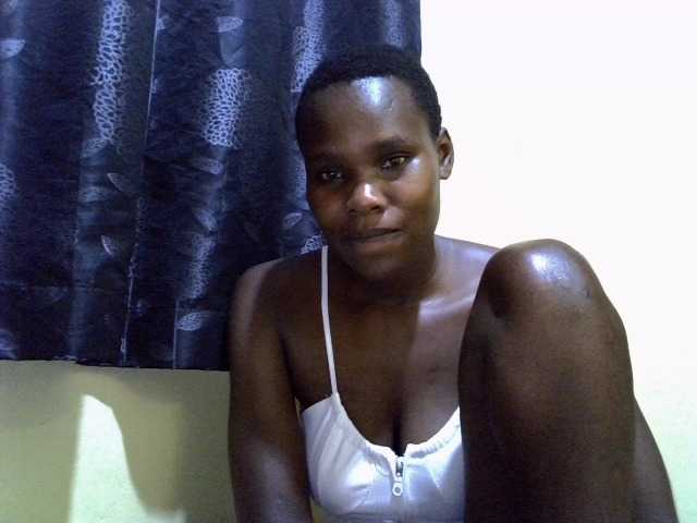 Sexxy-brianna live cam on BongaCams