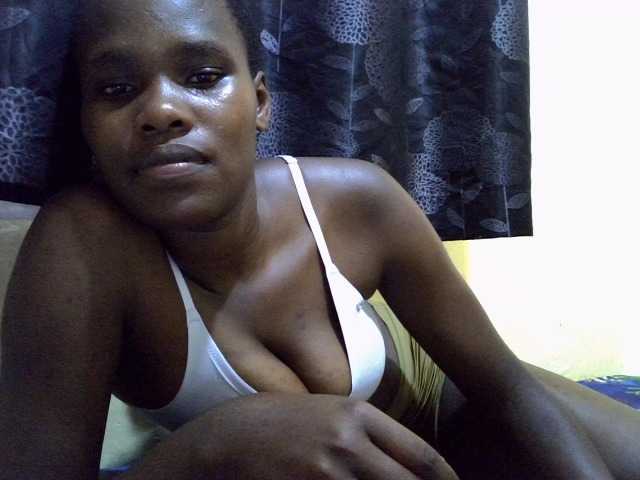 Sexxy-brianna live cam on BongaCams