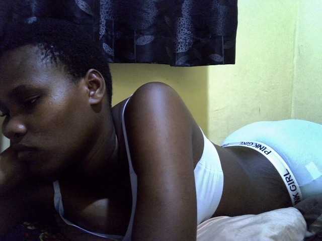 Sexxy-brianna live cam on BongaCams