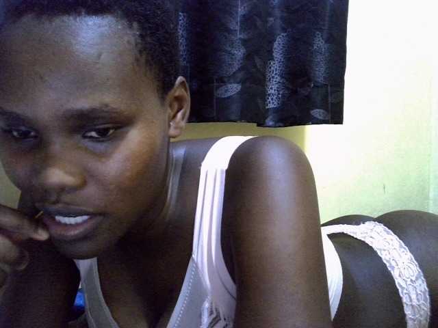 Sexxy-brianna live cam on BongaCams